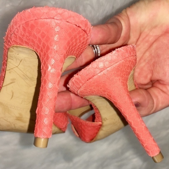 Enzo Angiolini Coral Sandals - Picture 7 of 8